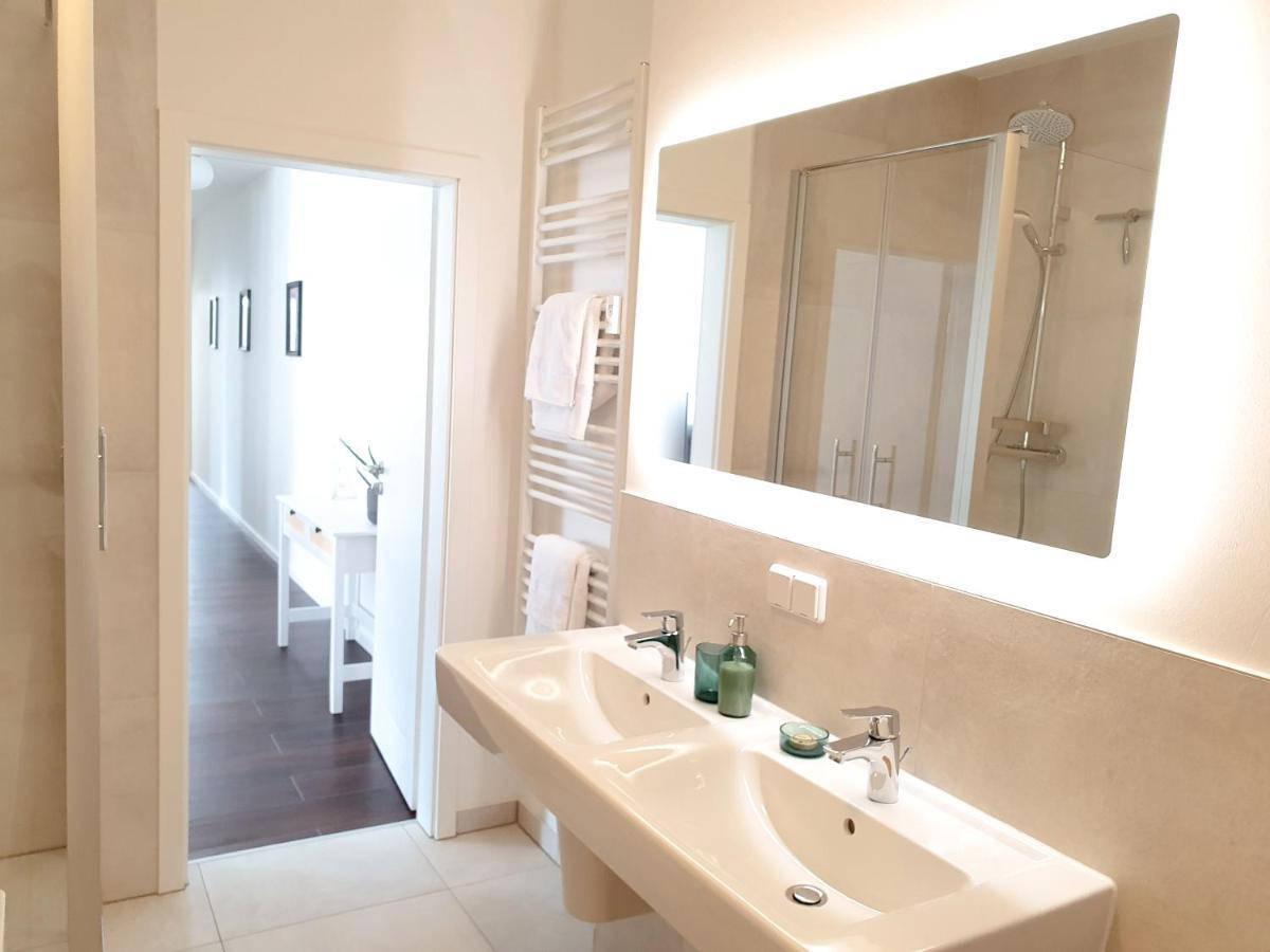 Pb Ferienwohnungen - Fewo 7 - Stilvoll Eingerichtetes Apartment Im Herzen Senftenbergs ภายนอก รูปภาพ